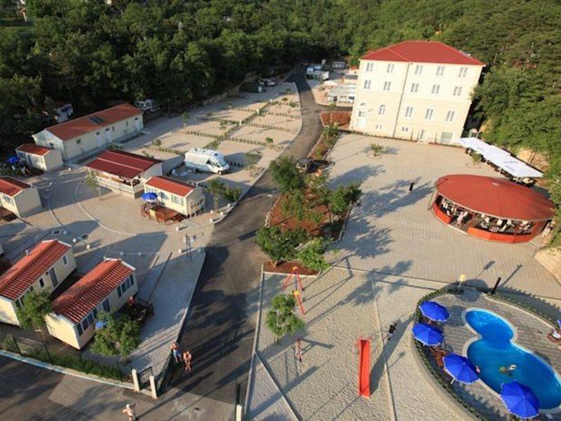 Apartments & Rooms Club Vala Selce Εξωτερικό φωτογραφία